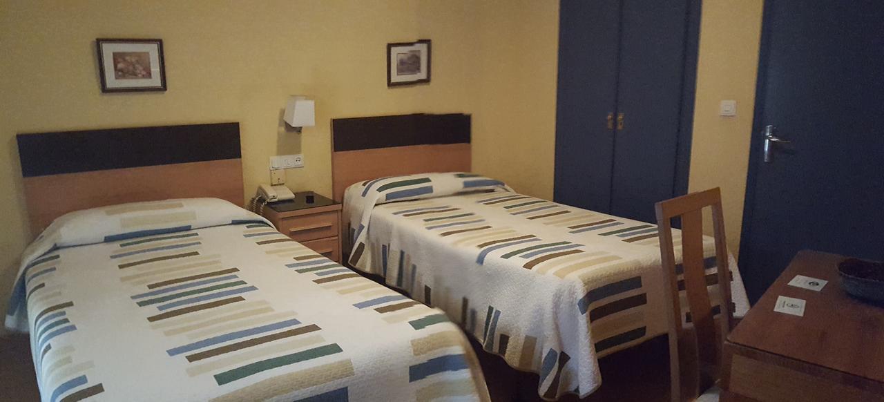 Hostal Guzman El Bueno By Gaiarooms León Extérieur photo