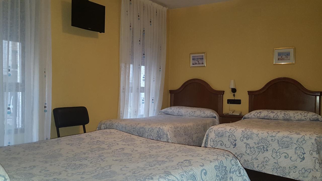 Hostal Guzman El Bueno By Gaiarooms León Extérieur photo